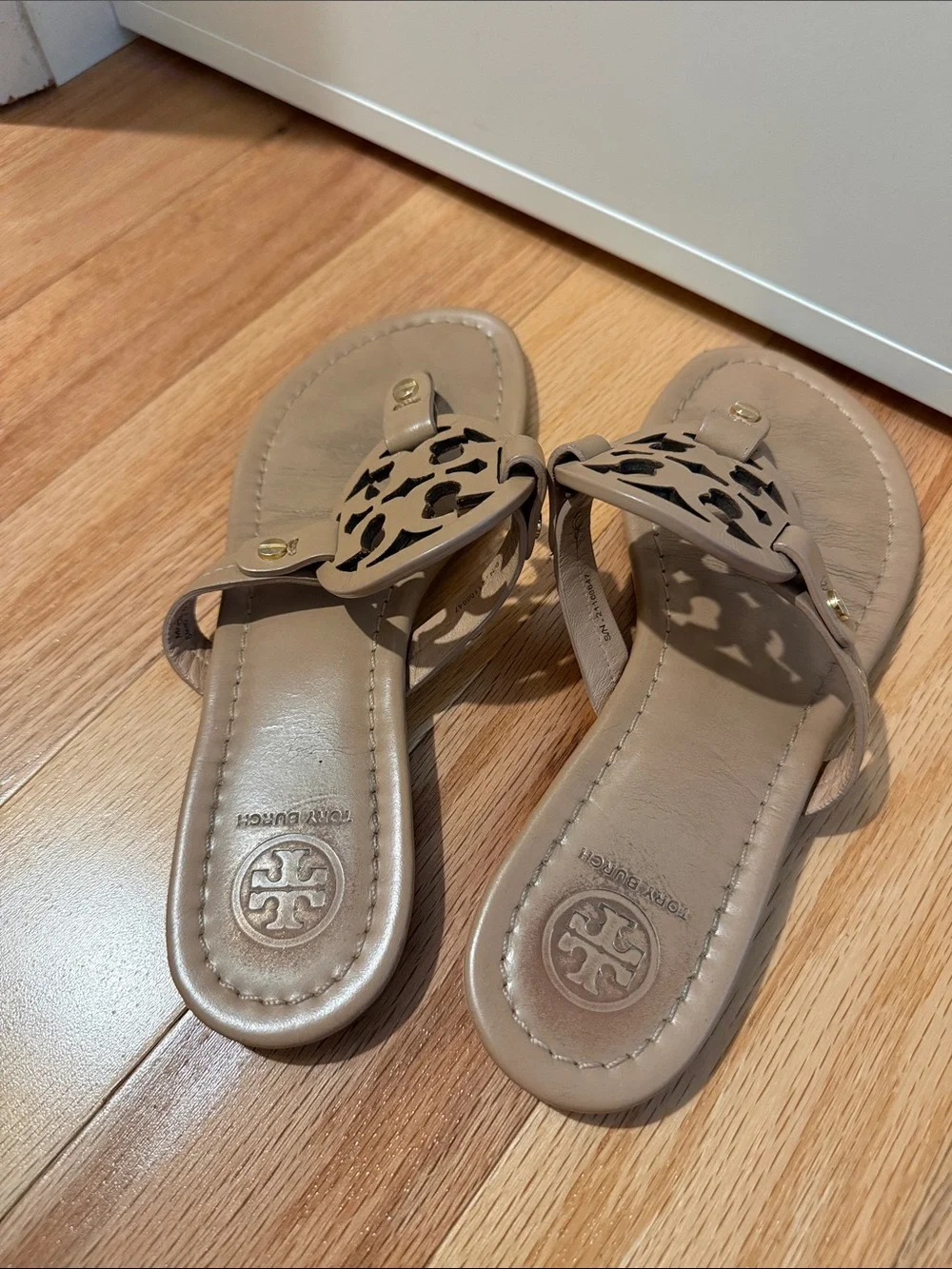 Tory Burch Beige Tan Logo Cutout Leather Thong Sandals